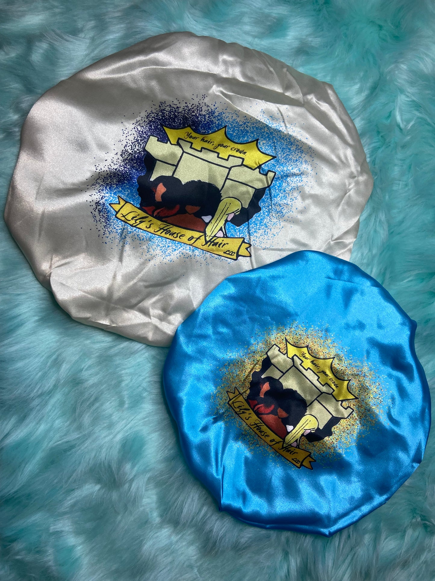 Two-sided Mommy and Me Bonnet Set with logo